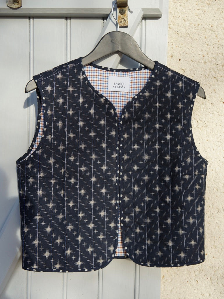 ANAÏS QUILTED VEST stars + crosses