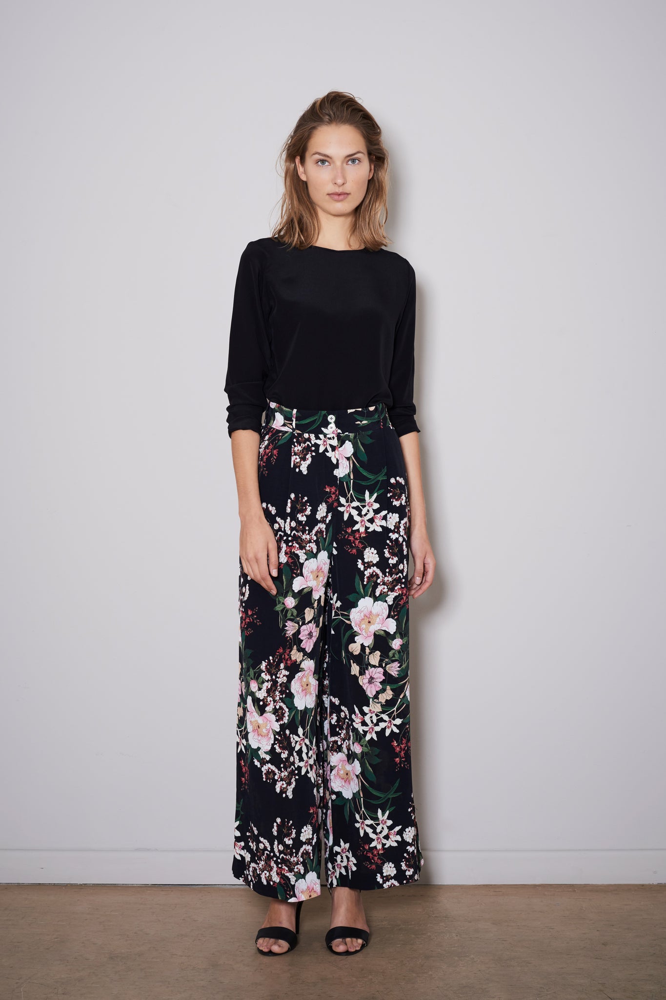 AYUMI PANTS black flowers