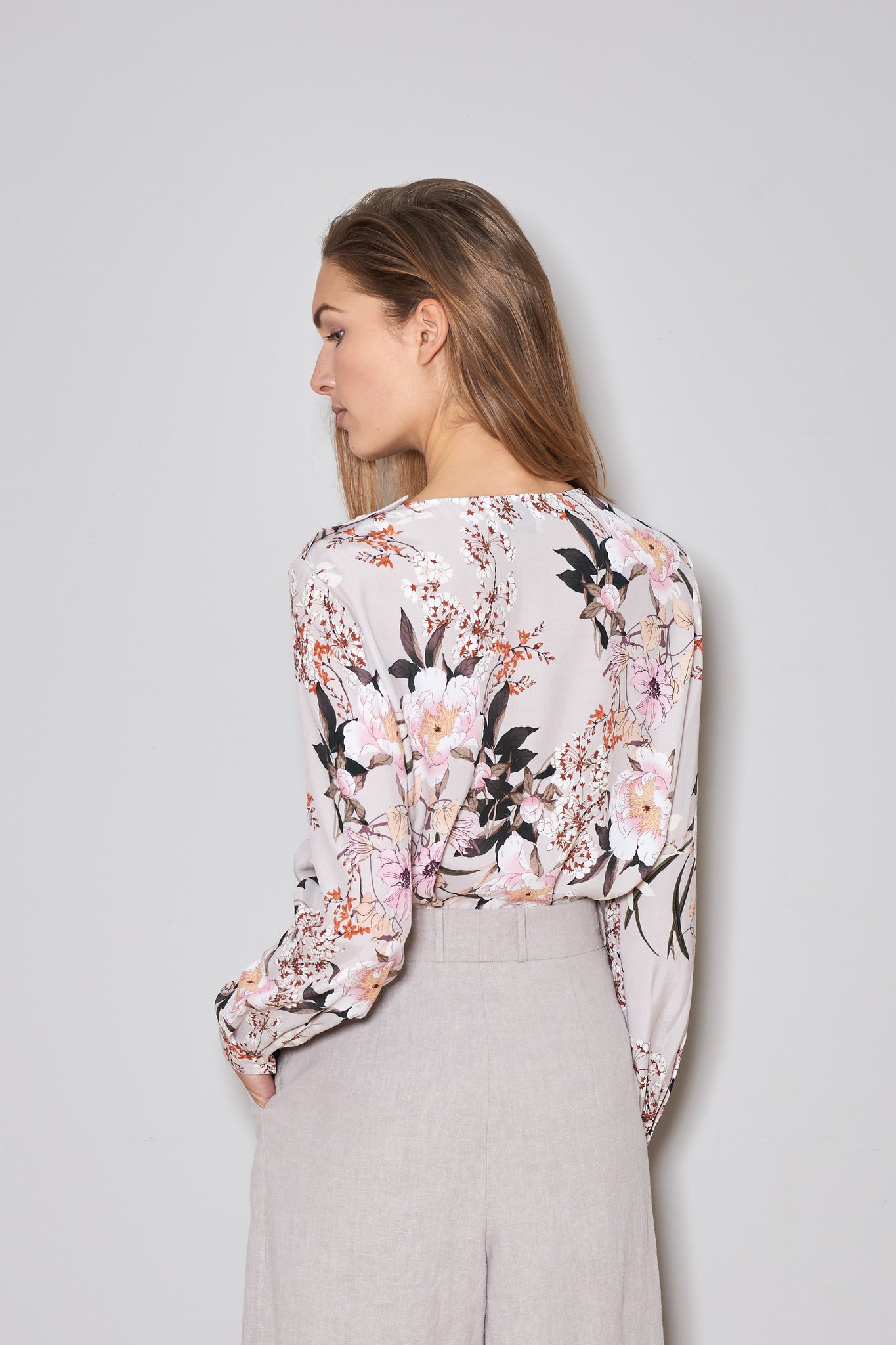 MELIA BLOUSE nude flowers viscose