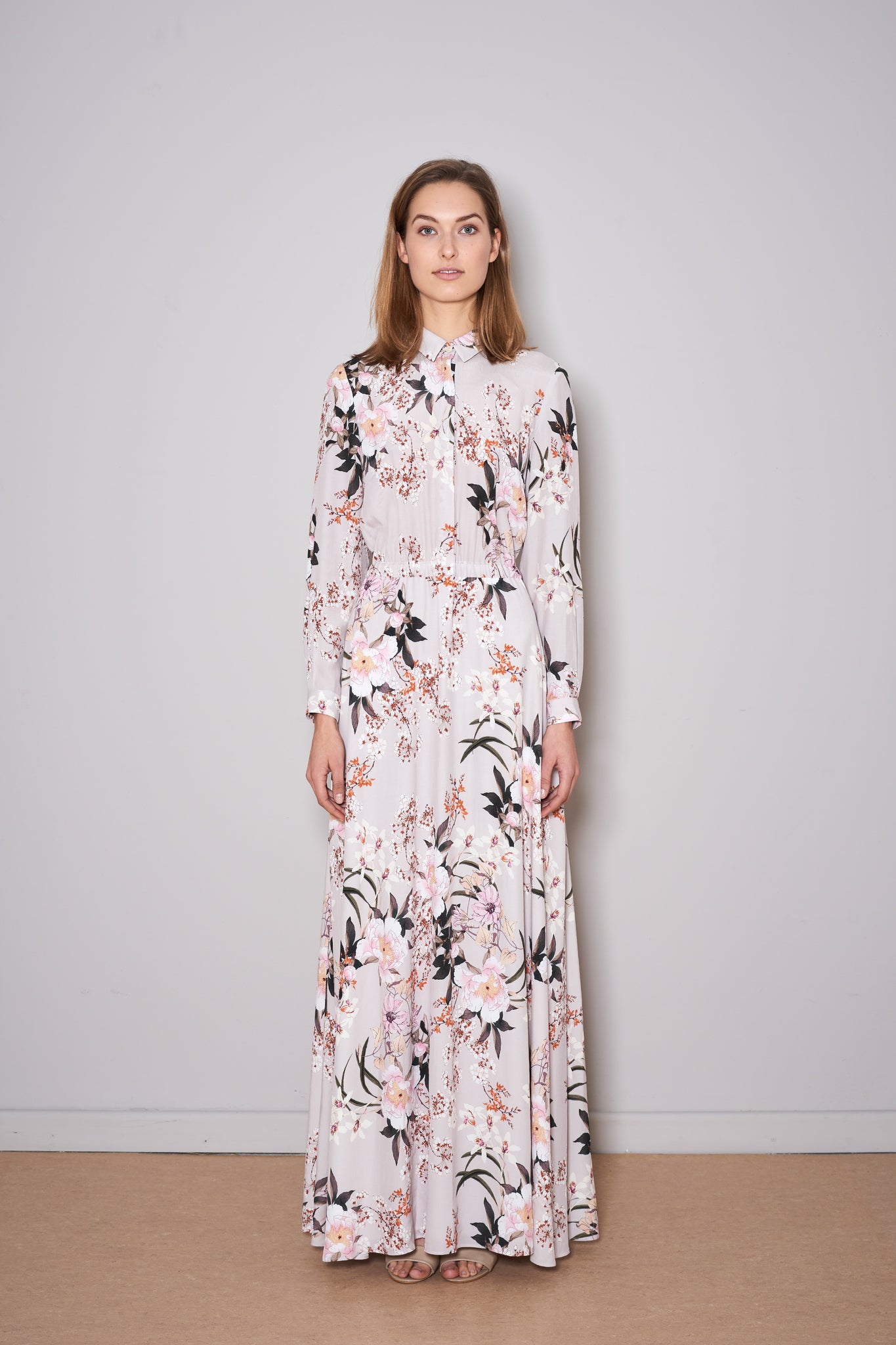 SWAN MAXI DRESS nude flowers