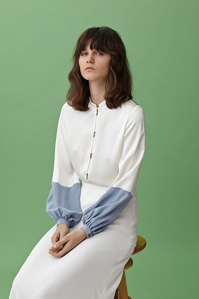 WIDE SLEEVE BLOUSE off-white & skyblue