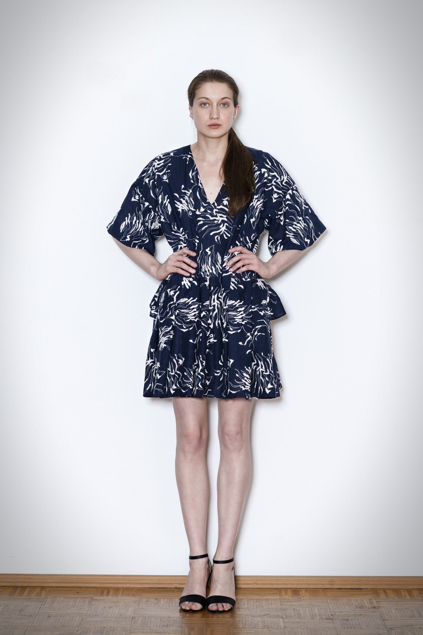 DAPHNE DRESS blue with white