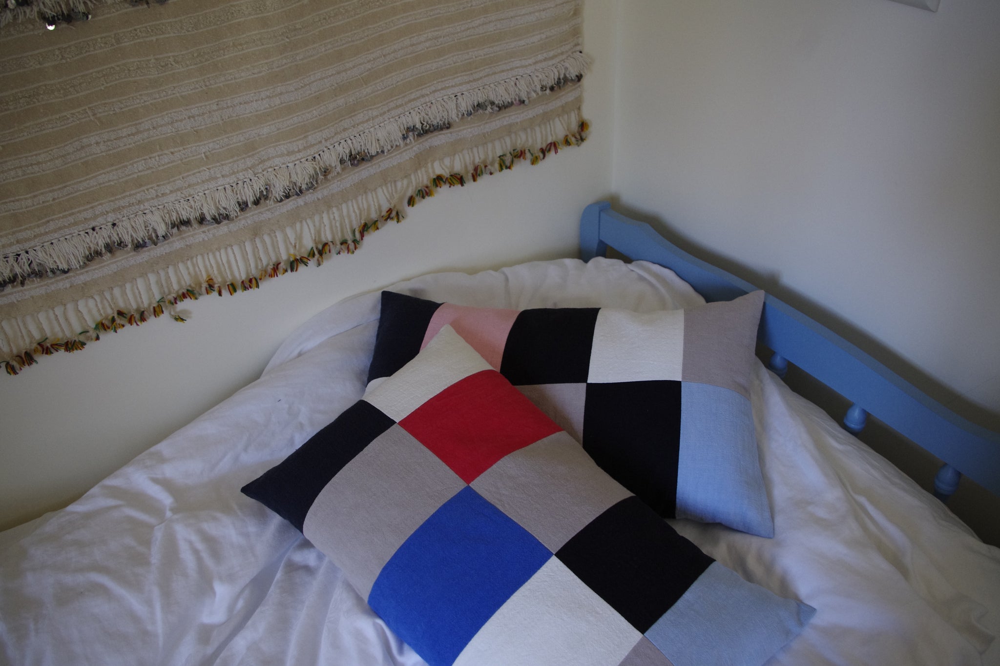 CUSHION COVER COUPLE blue red