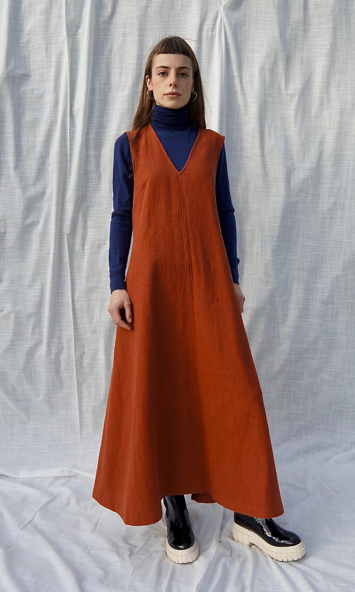 V LINEN DRESS siena
