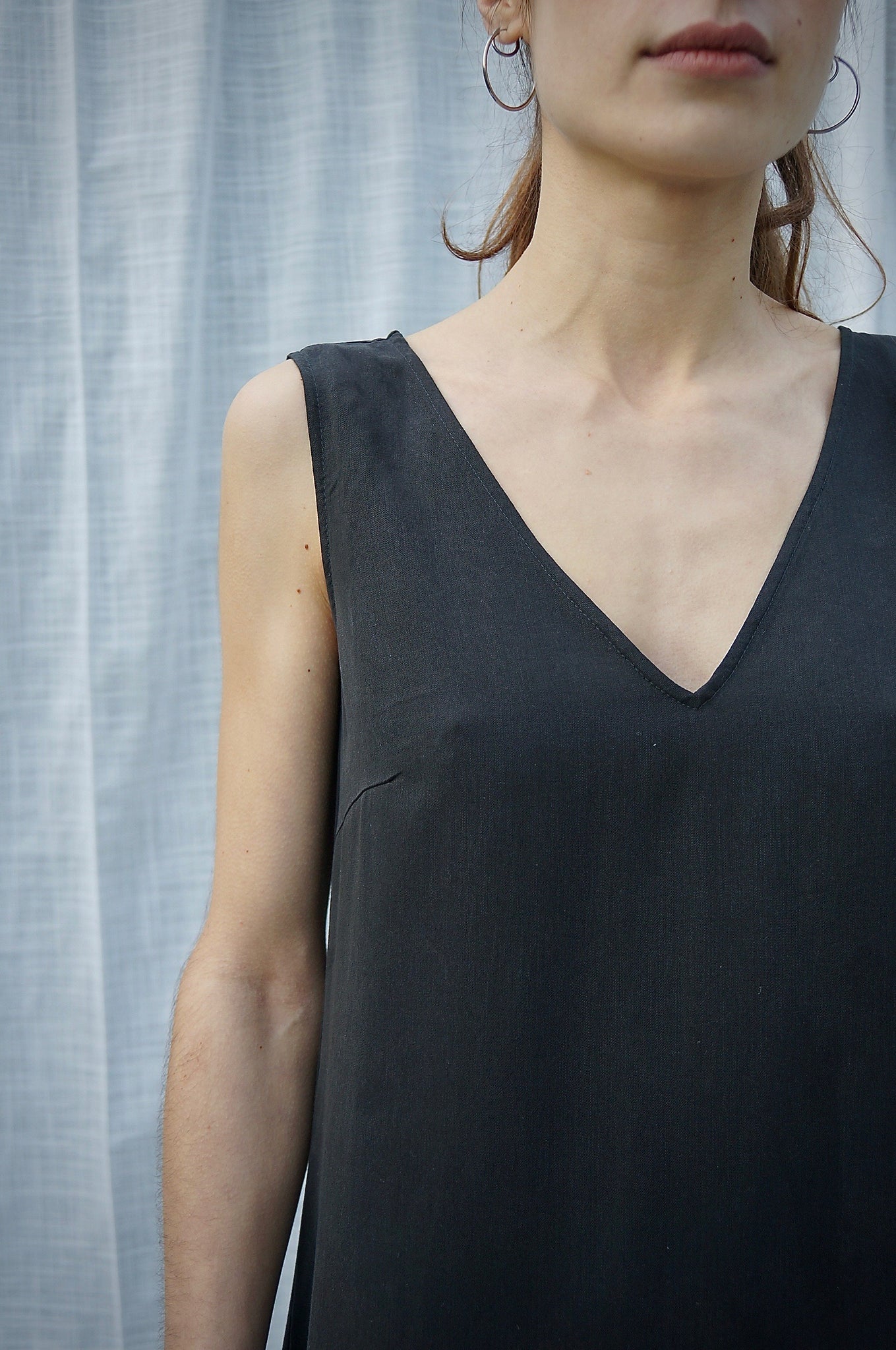 V-SUMMER DRESS black